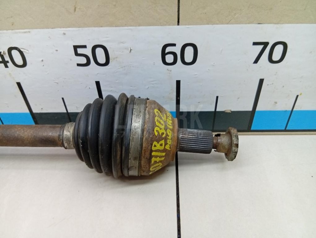 Полуось передняя левая
