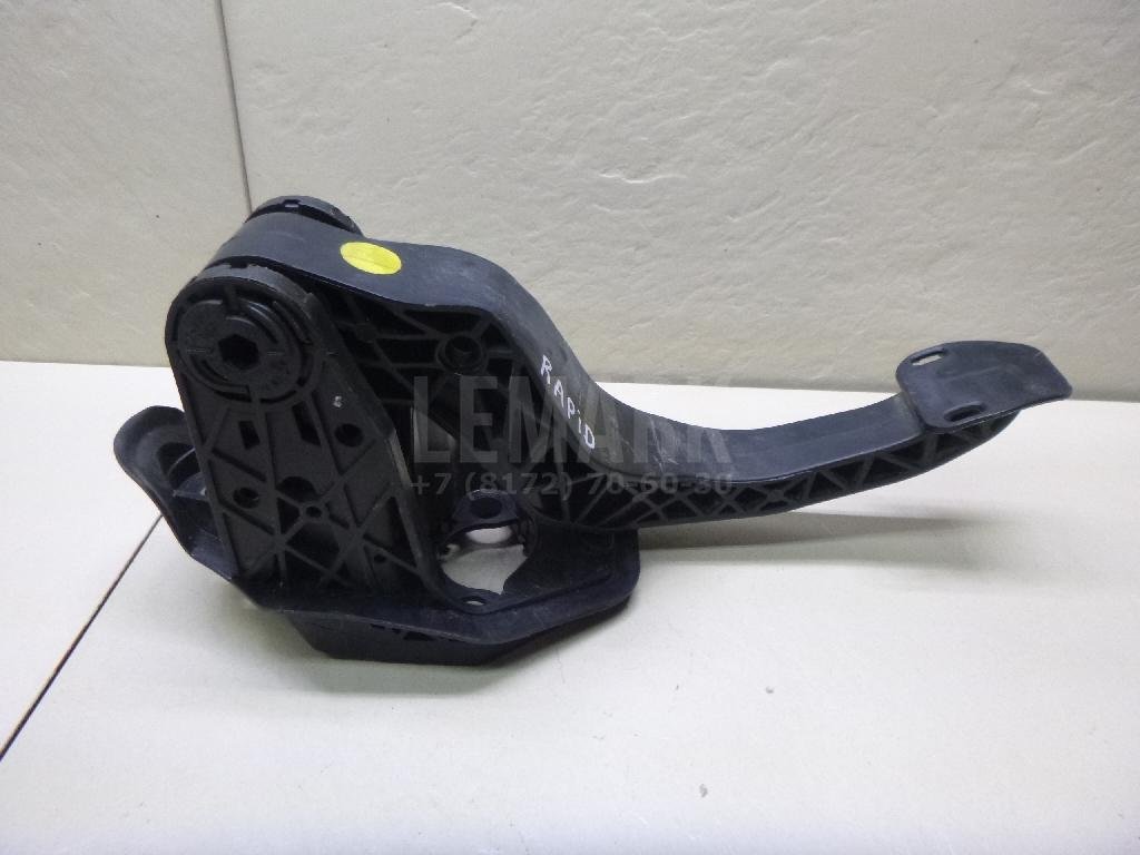 Педаль сцепления