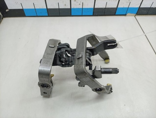 Вилка включения передачи