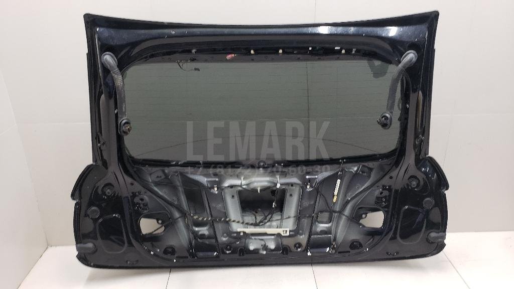 Дверь багажника со стеклом