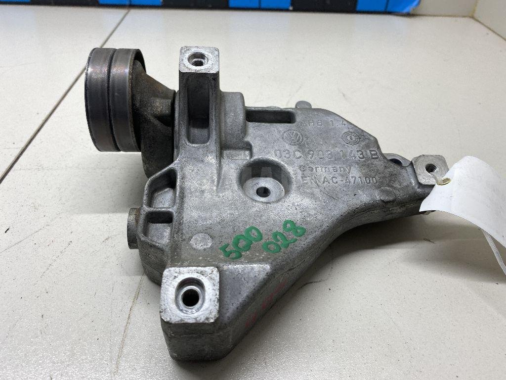 Кронштейн генератора