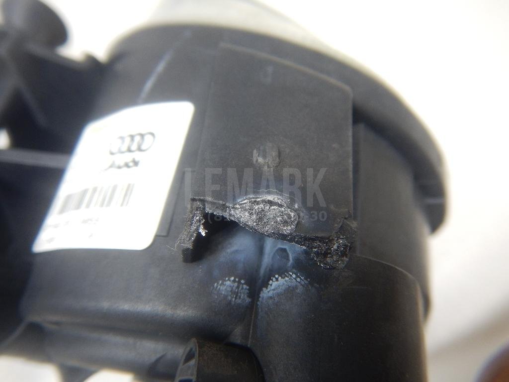 Фара противотуманная левая