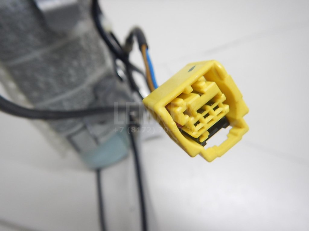 Подушка безопасности боковая (в сиденье)