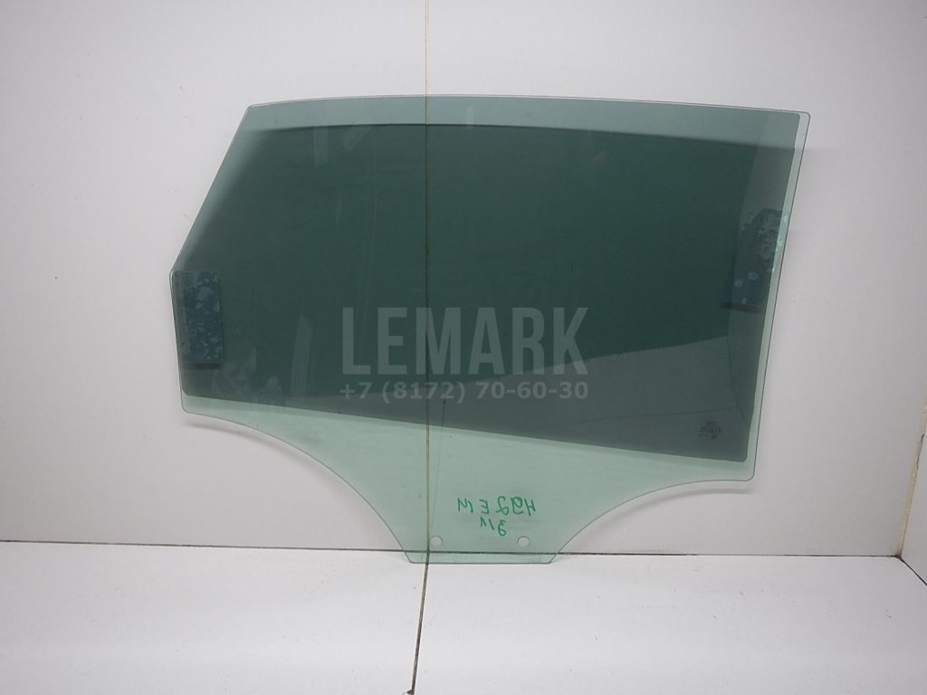 Стекло двери задней левой