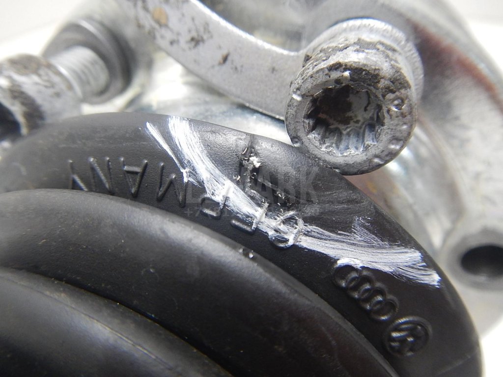 Полуось передняя левая