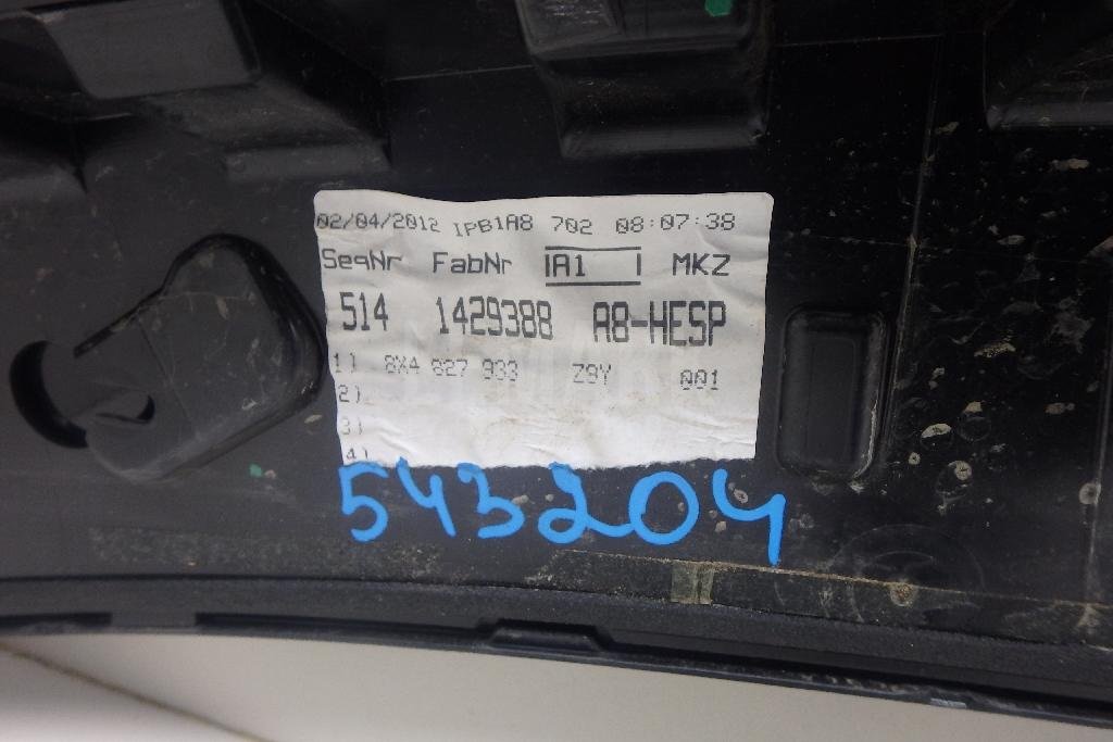 Спойлер (дефлектор) багажника