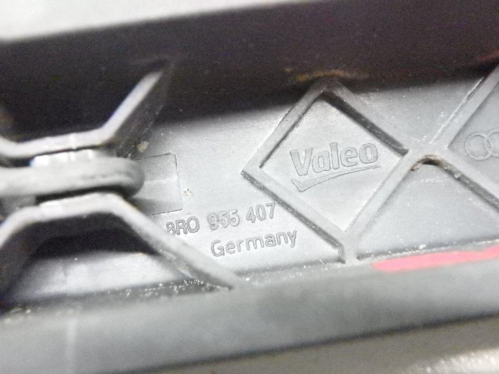 Поводок стеклоочистителя заднего