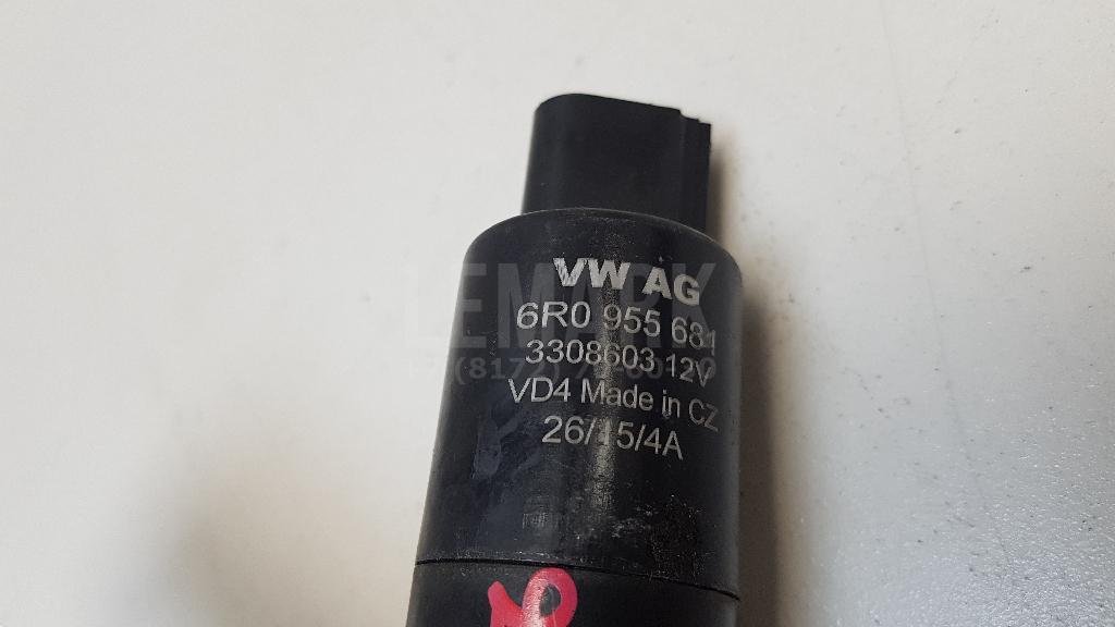 Насос омывателя фар