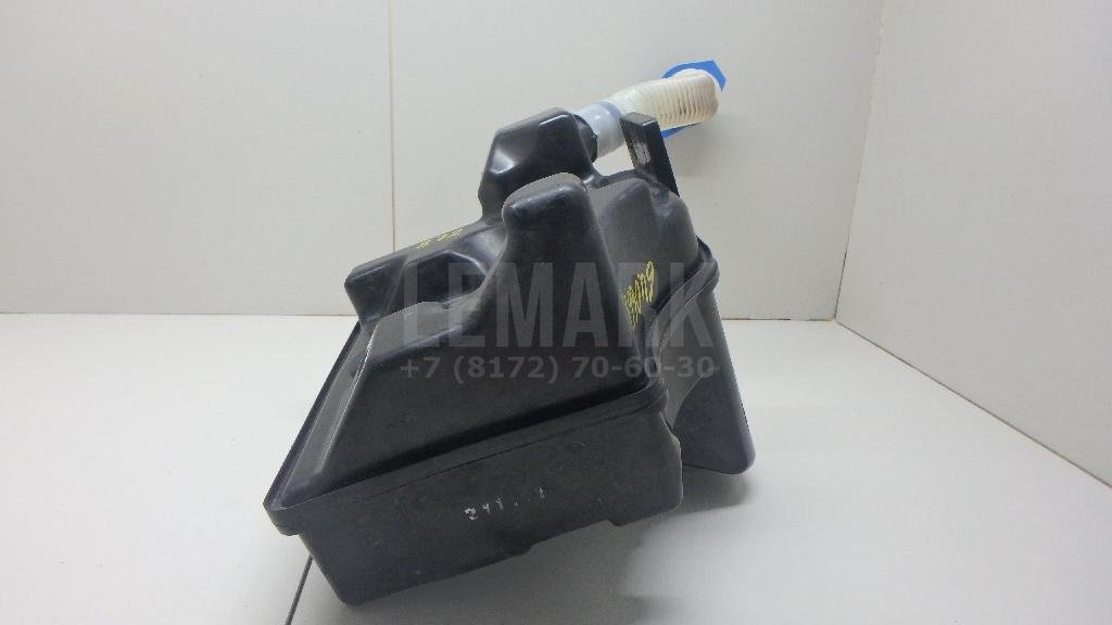 Бачок омывателя лобового стекла