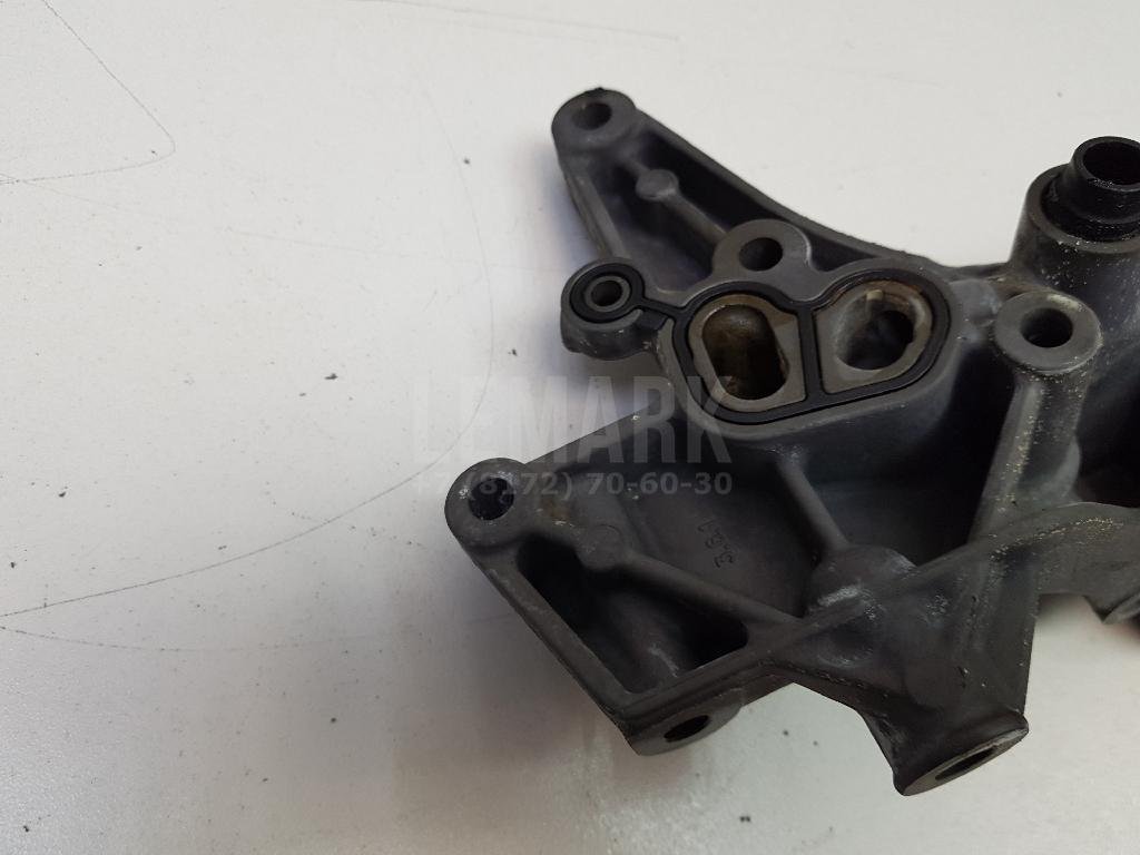 Кронштейн масляного фильтра