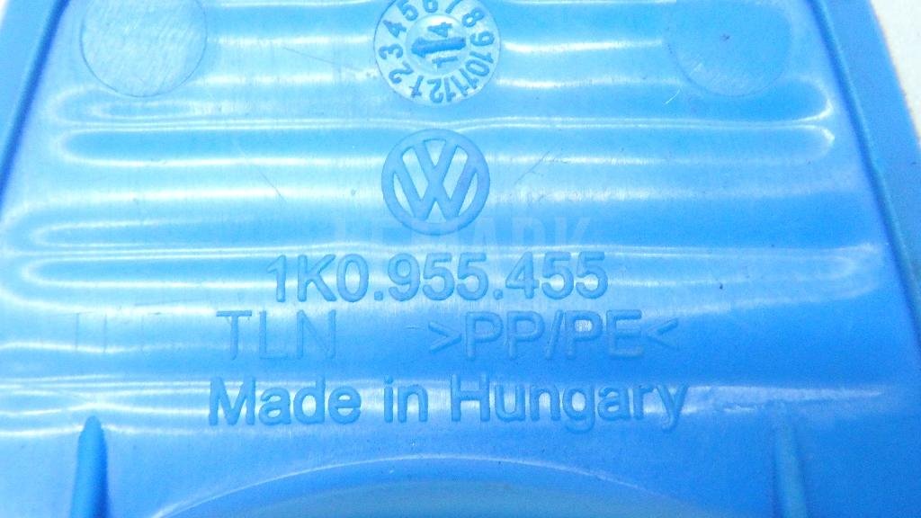 Крышка бачка омывателя