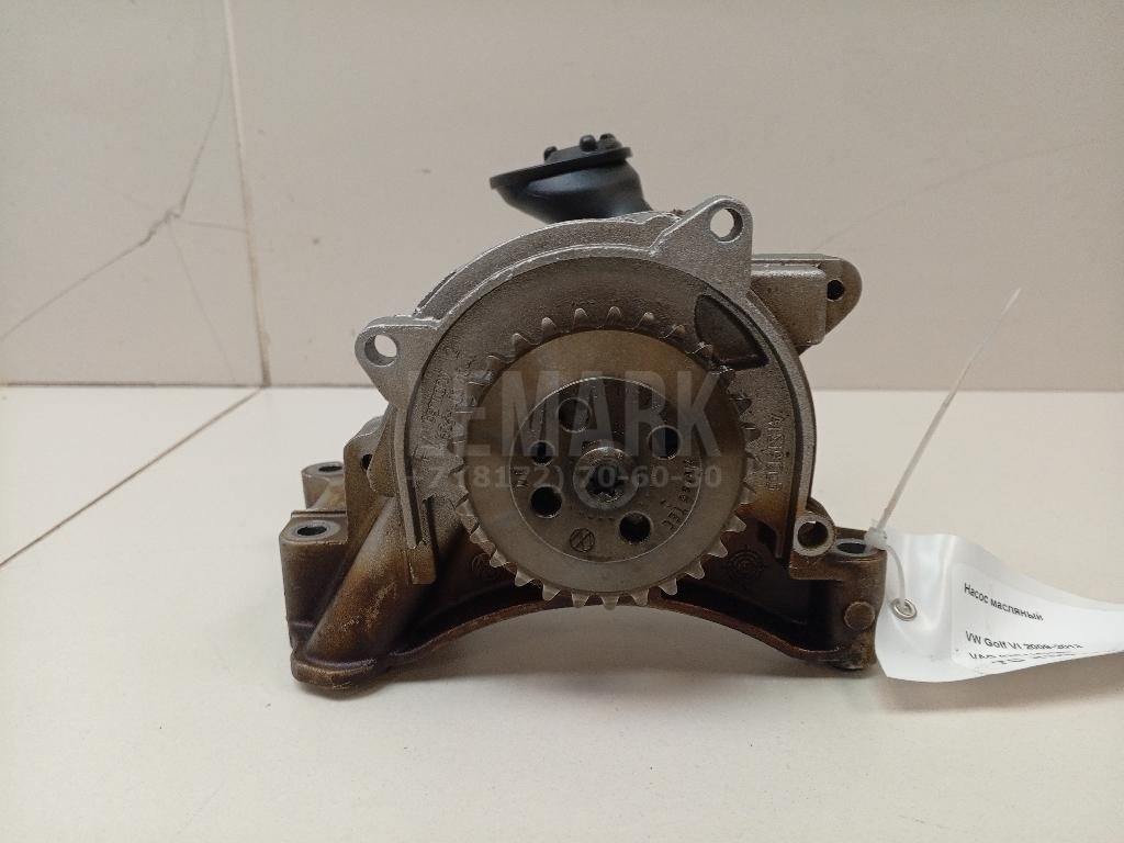 Насос масляный для  Audi A4 [B8] Allroad 2009-2015