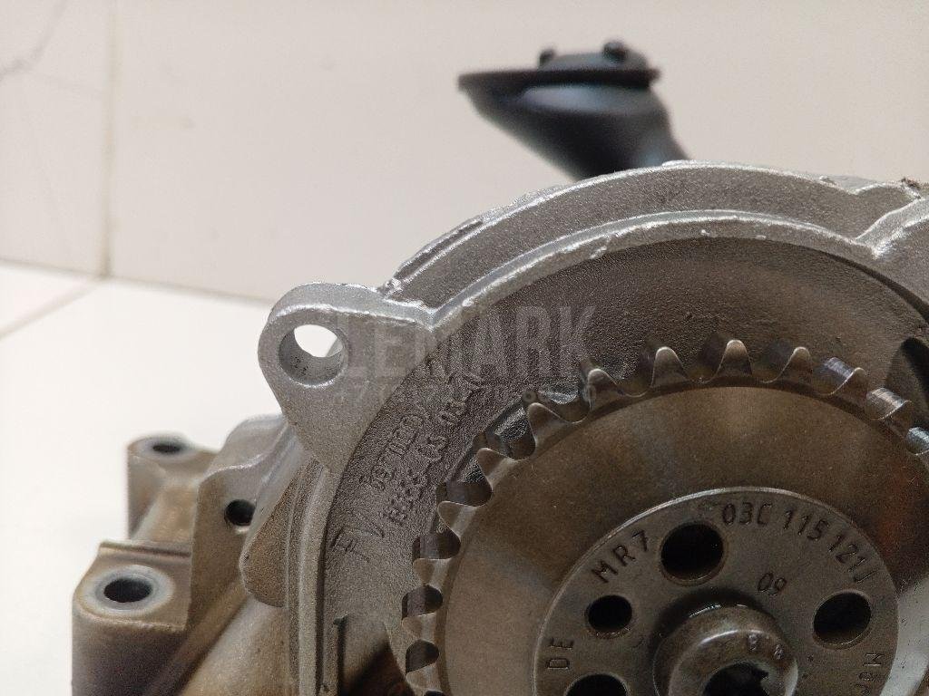 Насос масляный для  Audi A4 [B8] Allroad 2009-2015