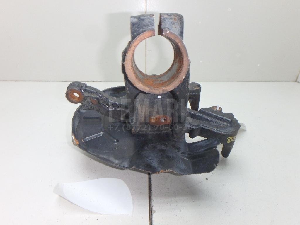 Кулак поворотный передний правый