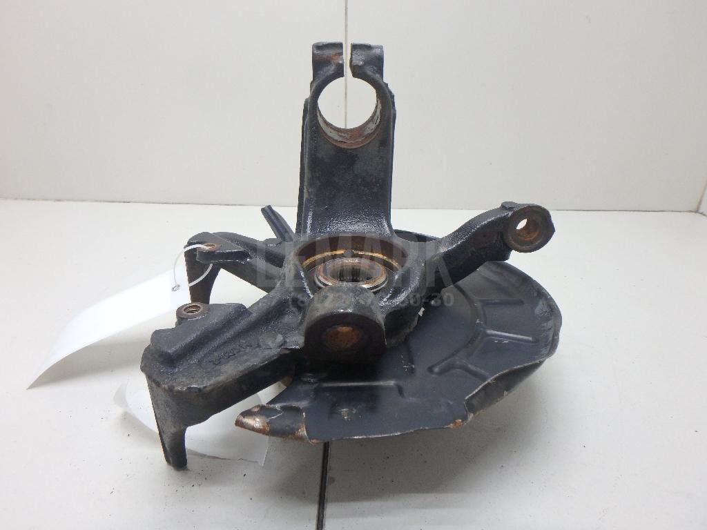 Кулак поворотный передний правый