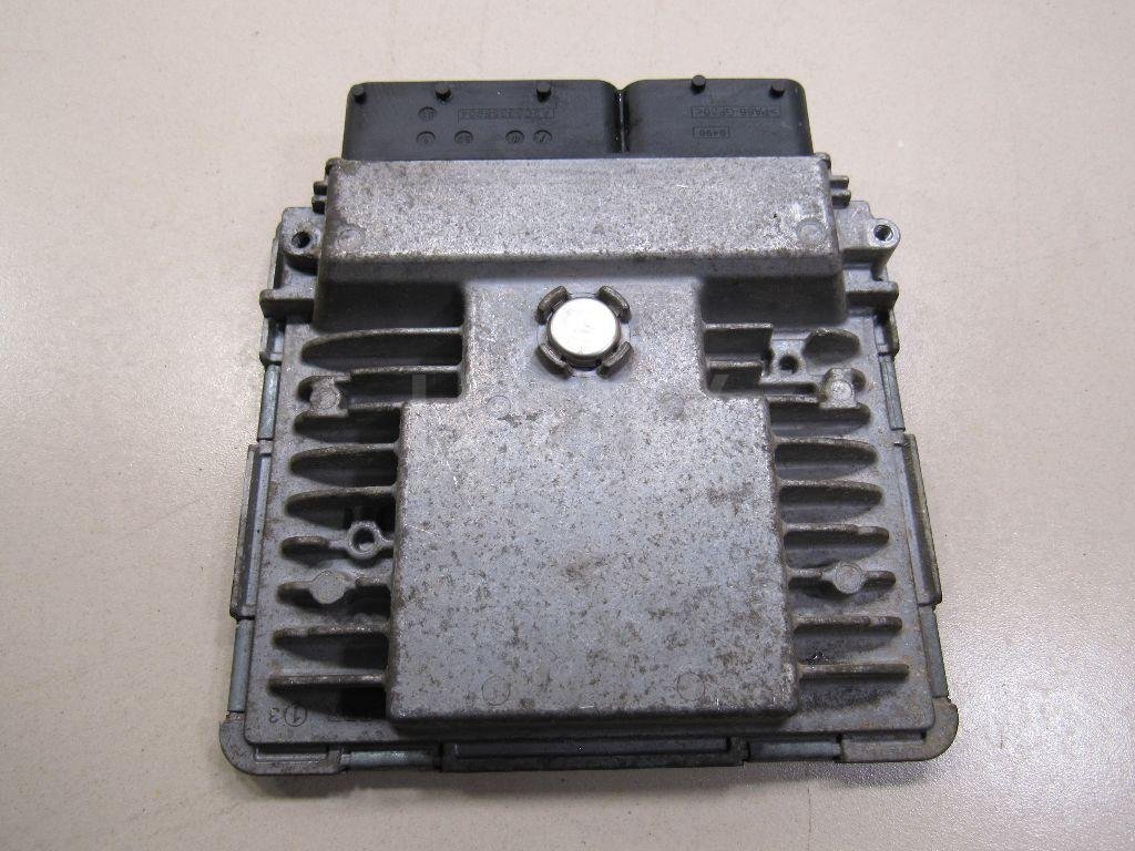 Блок управления двигателем