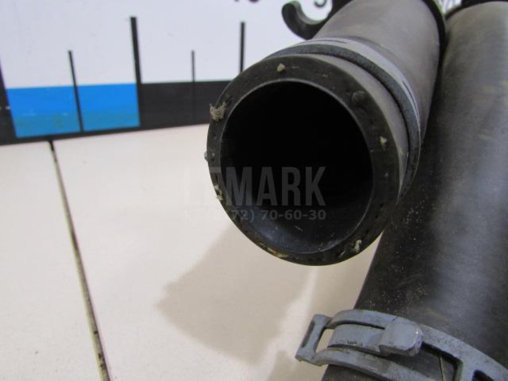 Патрубок радиатора