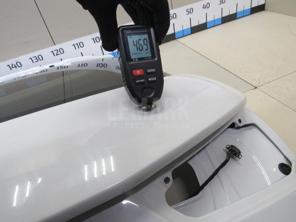 Дверь багажника со стеклом