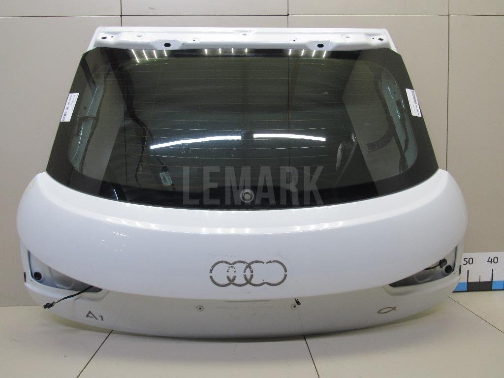 Дверь багажника со стеклом