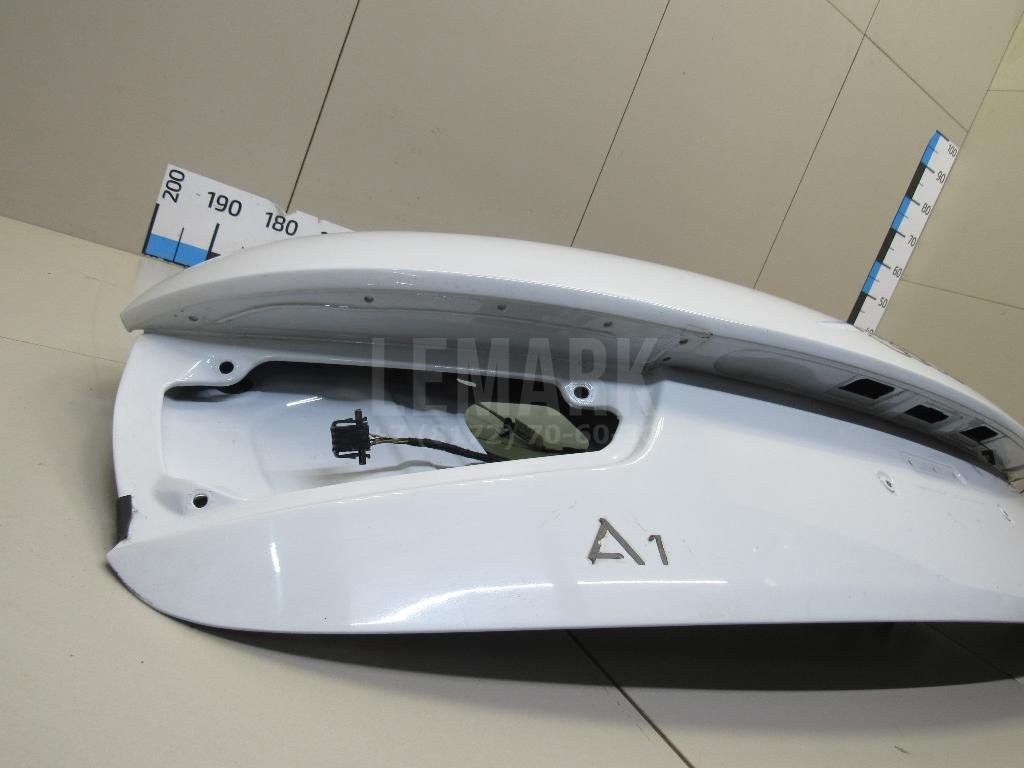 Дверь багажника со стеклом