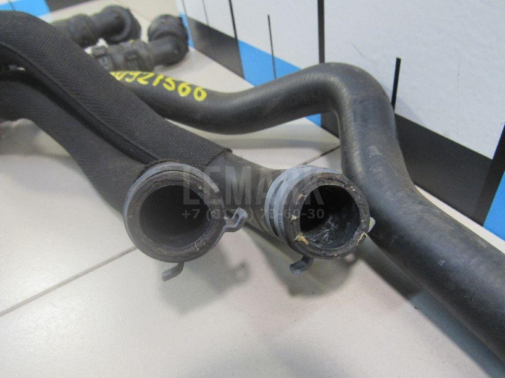 Патрубок отопителя