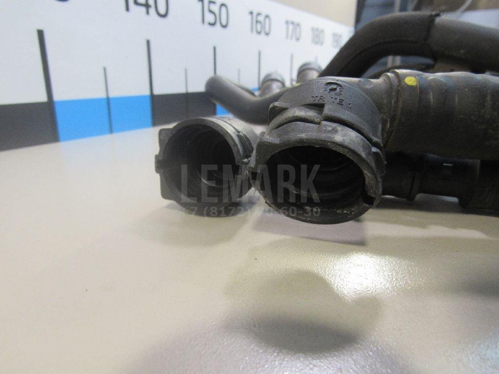 Патрубок отопителя