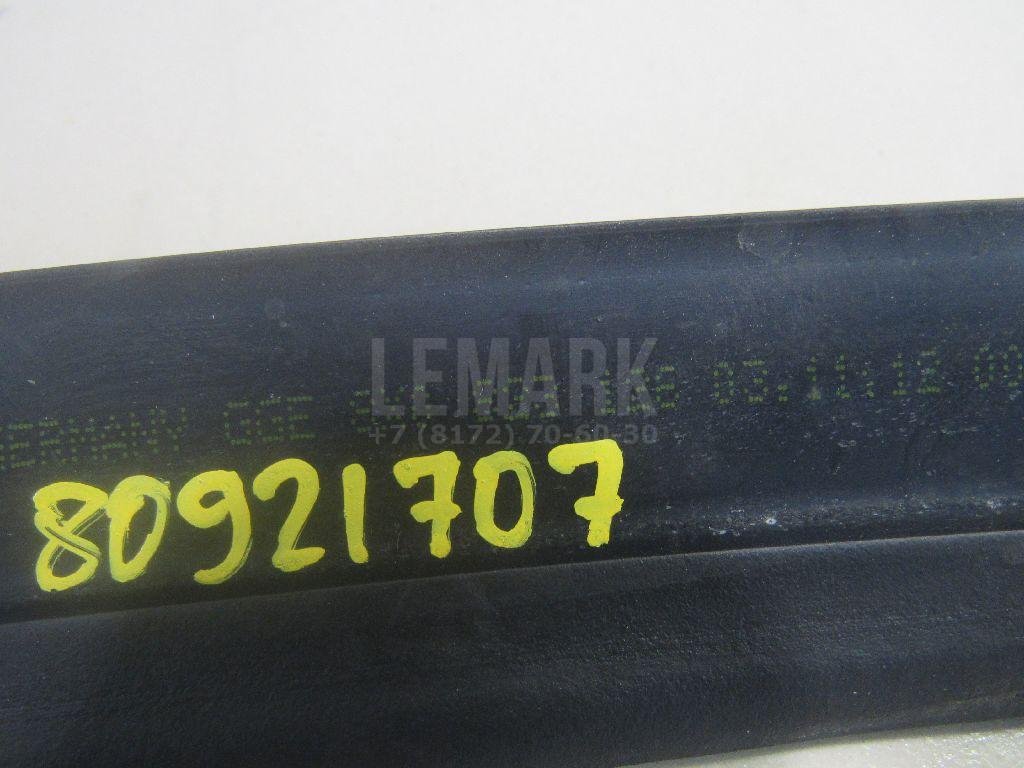 Уплотнитель капота