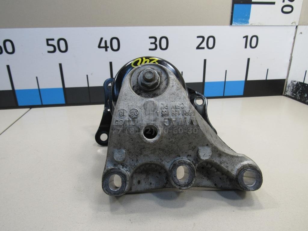 Опора двигателя правая