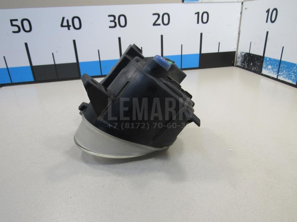 Фара противотуманная левая