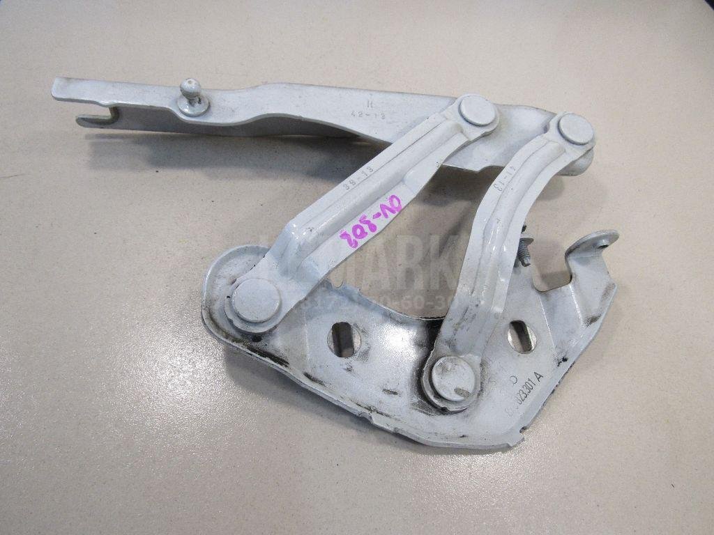 Петля капота левая