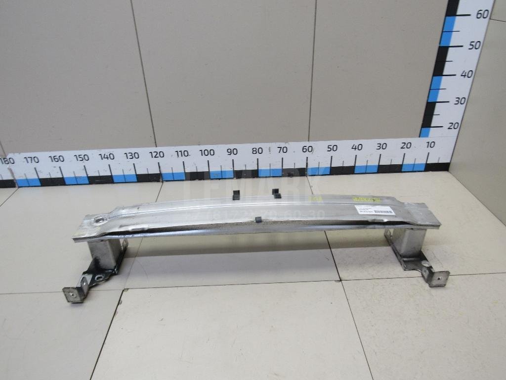 Усилитель переднего бампера