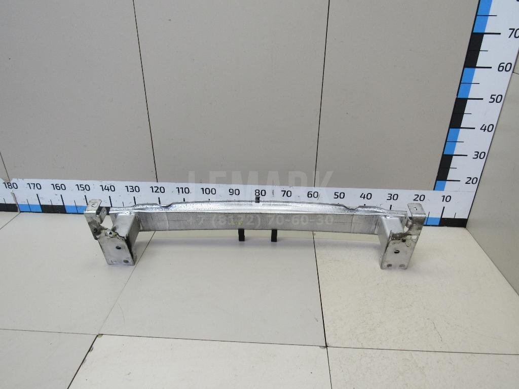 Усилитель переднего бампера