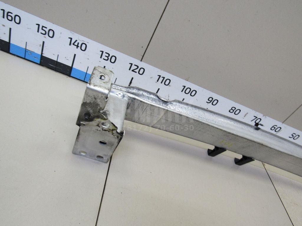 Усилитель переднего бампера