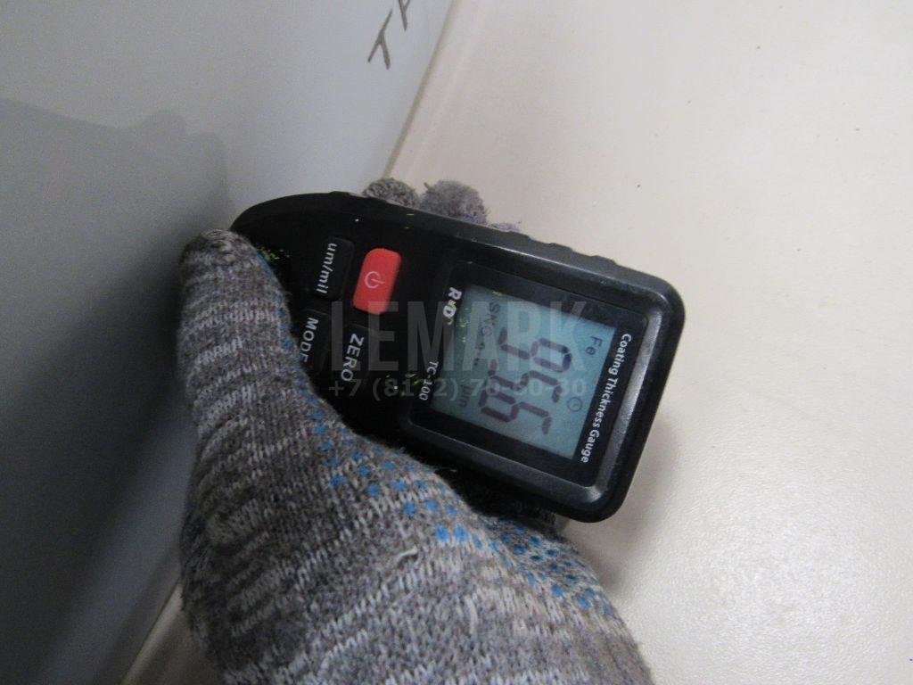 Дверь багажника со стеклом