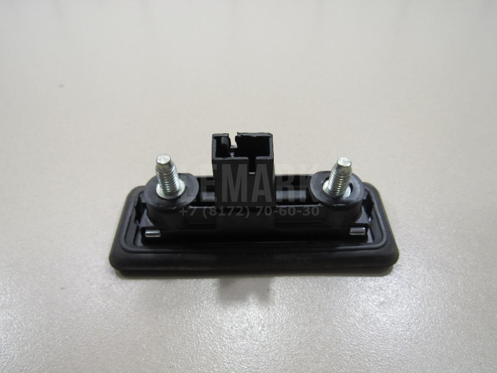 Кнопка открывания багажника