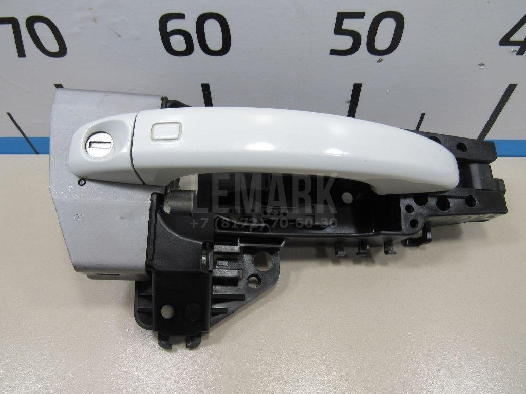 Ручка двери передней наружная правая