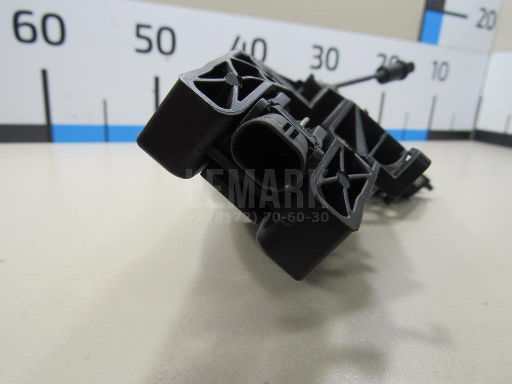 Ручка двери передней наружная правая