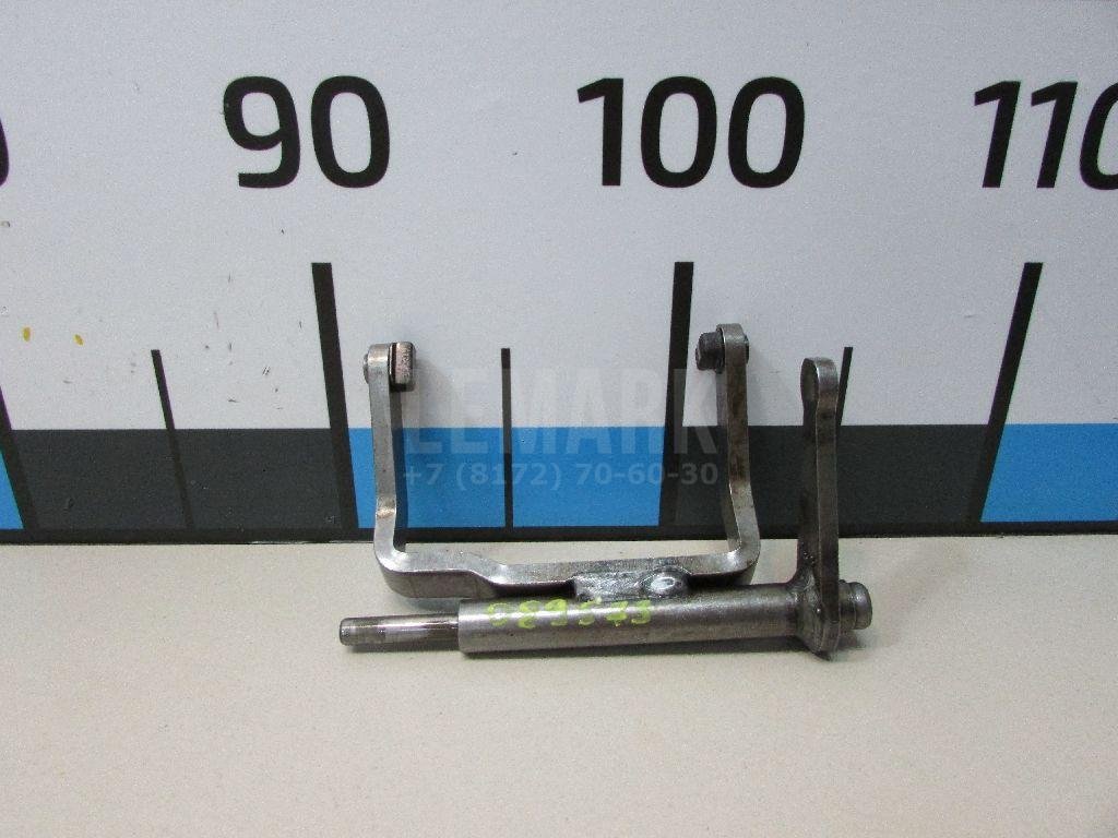 Вилка включения передачи