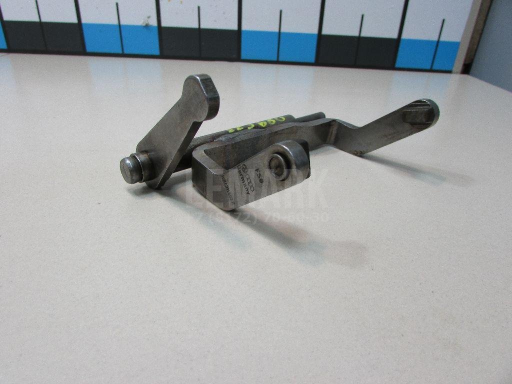 Вилка включения передачи