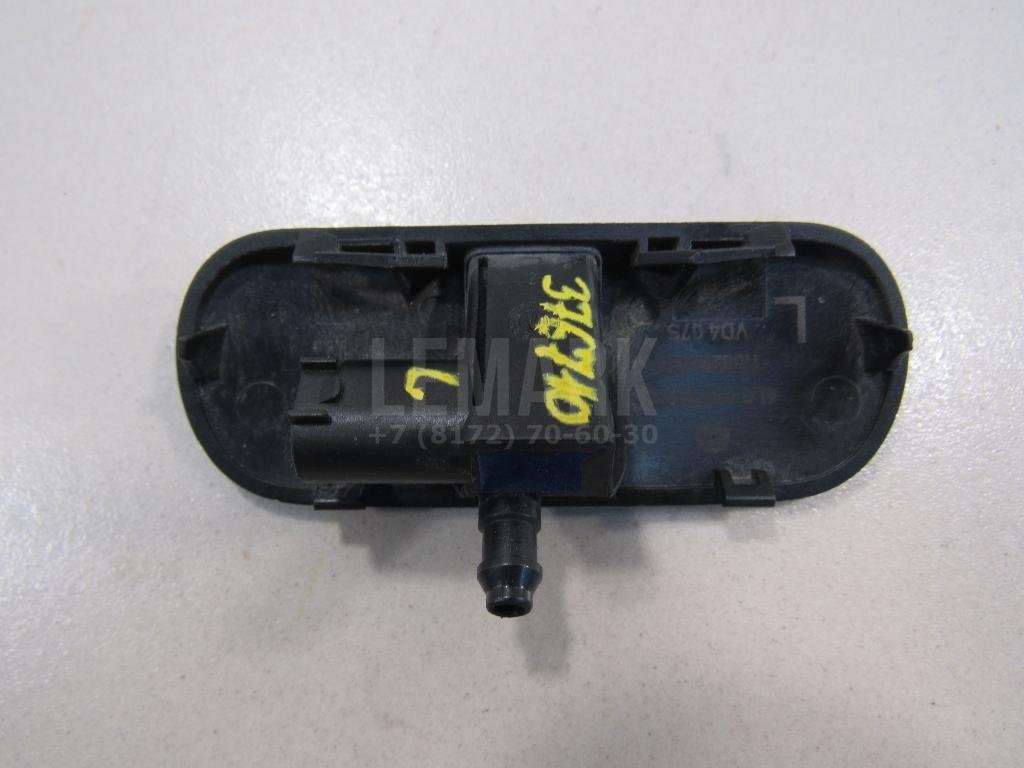 Форсунка омывателя лобового стекла