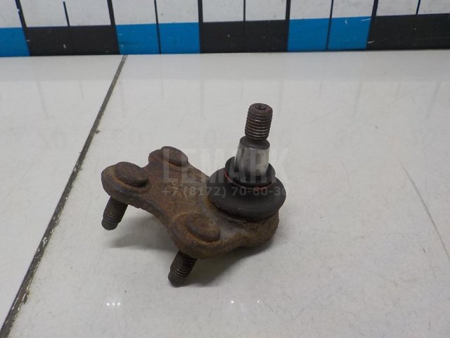 Опора шаровая правая передней подвески