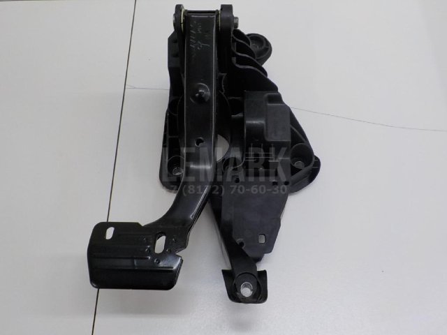 Педаль тормоза