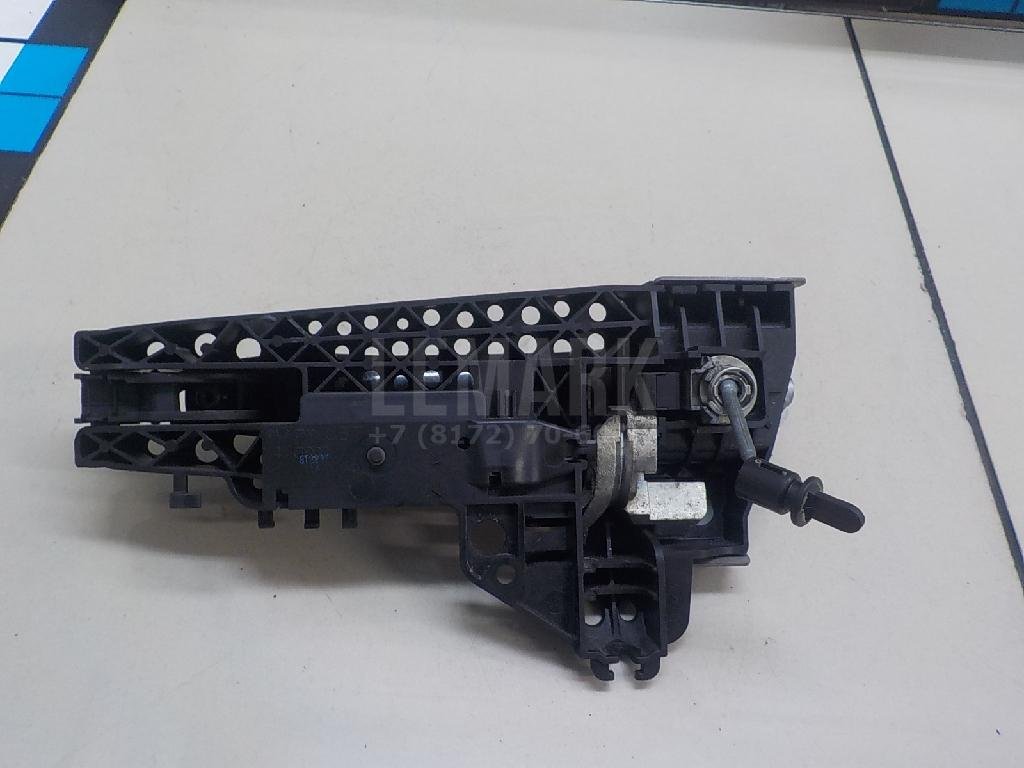 Ручка двери передней наружная правая