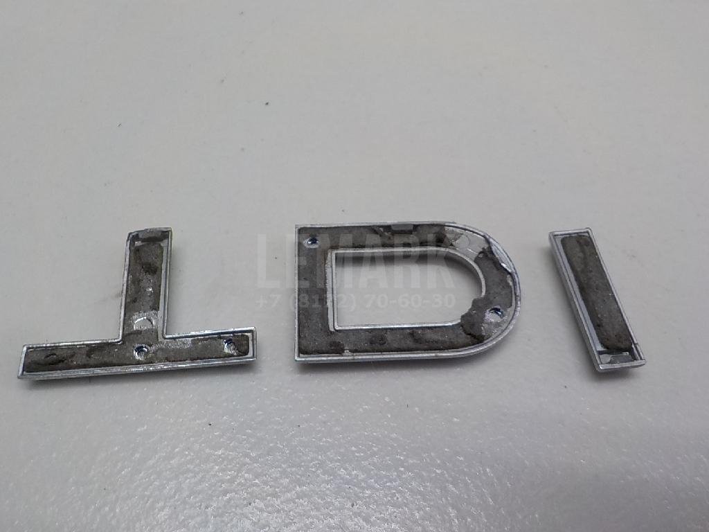 Эмблема на крышку багажника