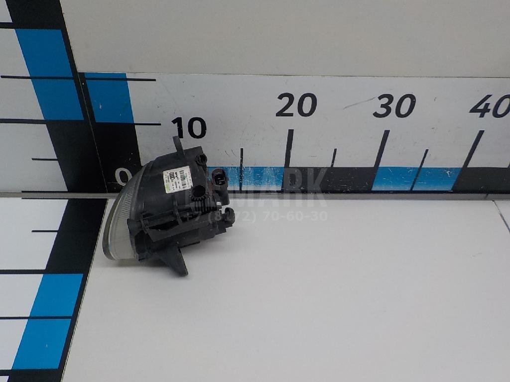 Фара противотуманная левая