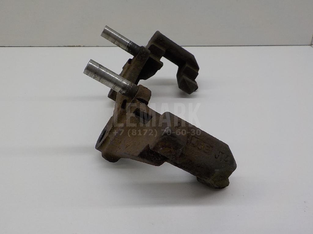 Скоба суппорта переднего