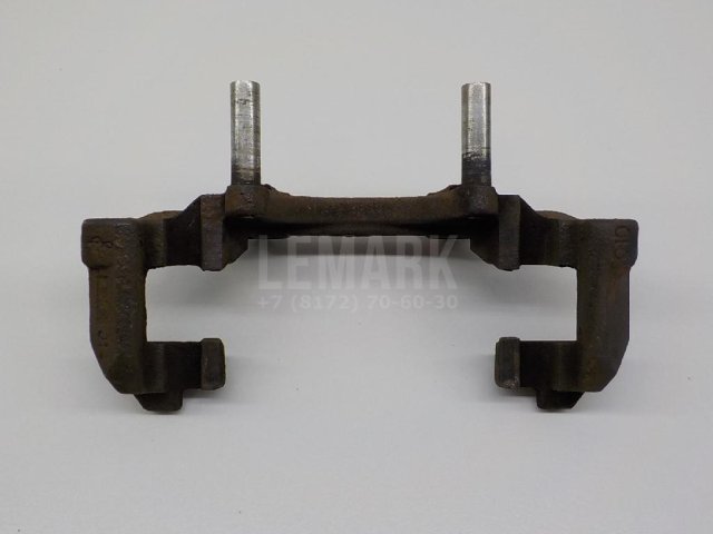 Скоба суппорта переднего
