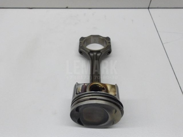 Поршень с шатуном