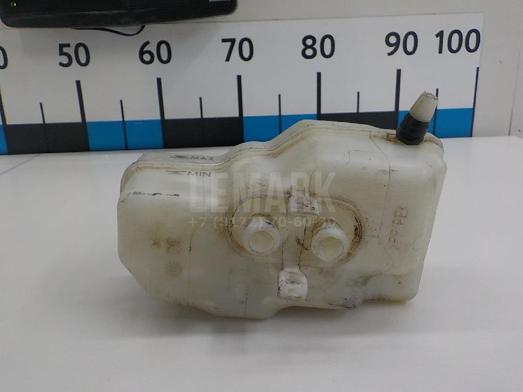 Бачок главного тормозного цилиндра