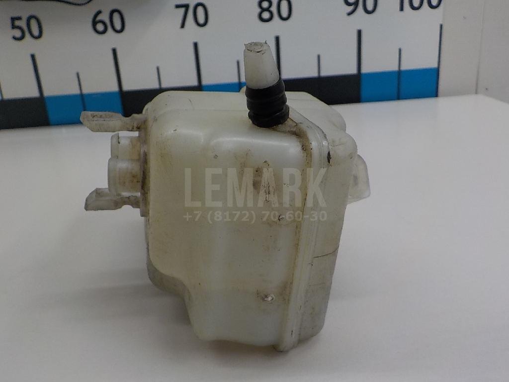 Бачок главного тормозного цилиндра